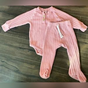 Reverie Threads - Ayden Outfit Set in Pink - SIZE: 6-9 Months